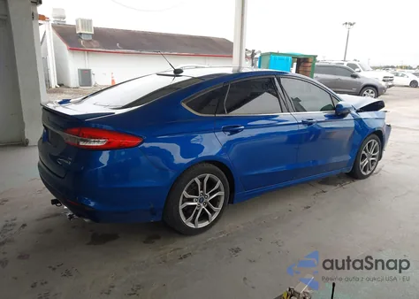 2017 Ford Fusion Hybrid Se z USA, uszkodzony, nr VIN 3FA6P0LU6HR240465